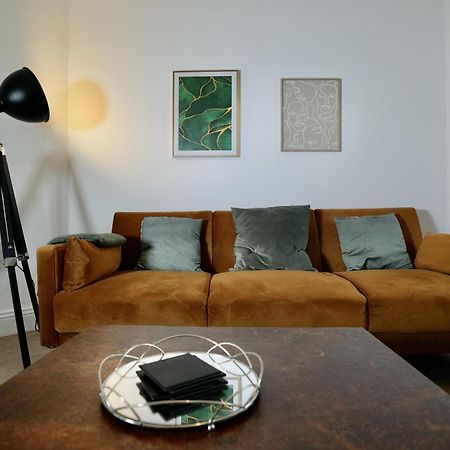 Spacious Two-Bedrooms House, Private Parking, Contractors, Relocators Oxford Kültér fotó