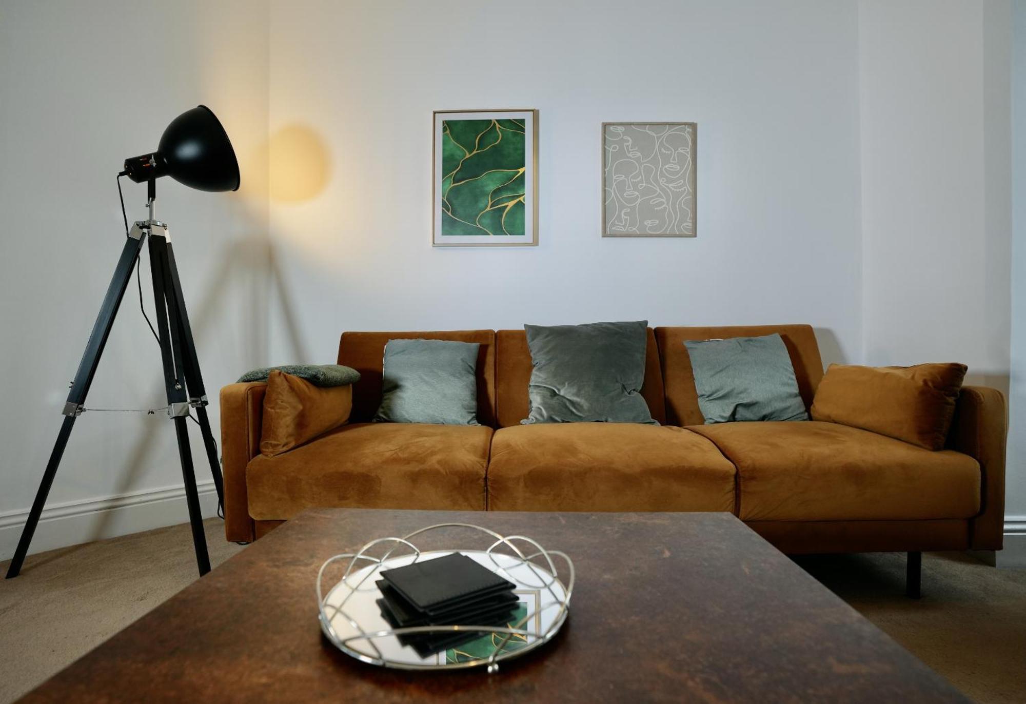 Spacious Two-Bedrooms House, Private Parking, Contractors, Relocators Oxford Kültér fotó