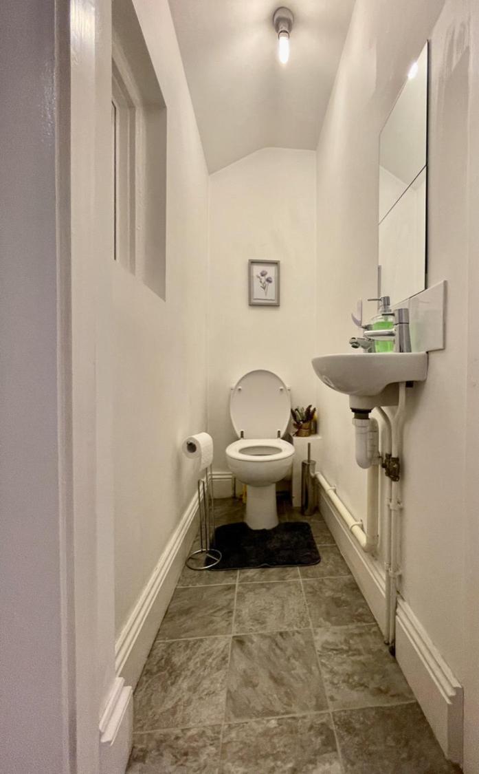 Spacious Two-Bedrooms House, Private Parking, Contractors, Relocators Oxford Kültér fotó